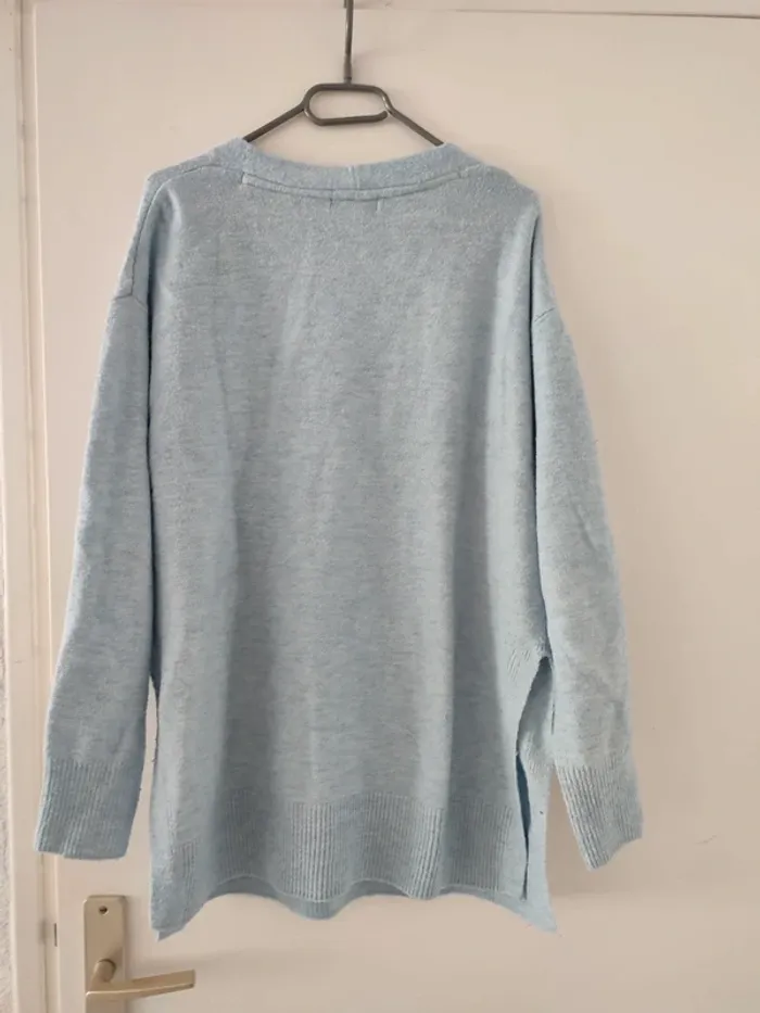Pull bleu ciel h et m - photo numéro 4