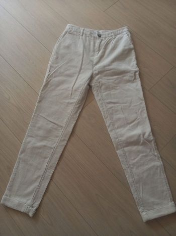 Pantalon femme velour cotelé.