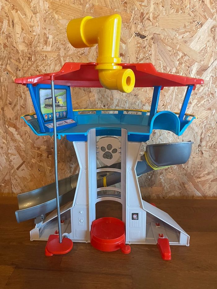 Idée Cadeau 🎁 Tour de Controle Spin Master Pat Patrouille avec blason sonore et lumineux - photo numéro 6