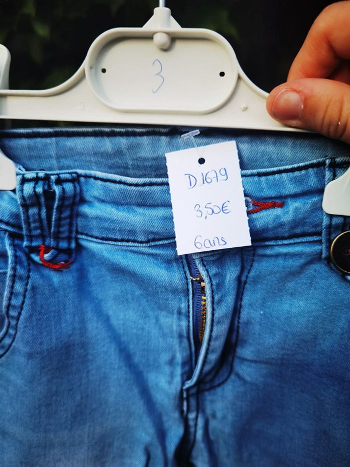 D1679 - jeans fille 6 ans - photo numéro 3
