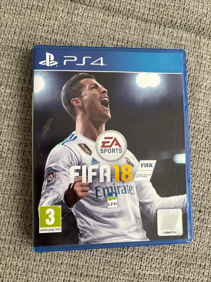 Lot 3 jeux vidéo PS4 FIFA - photo numéro 4