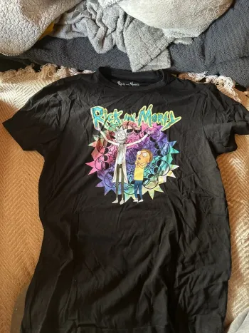 Tee shirt