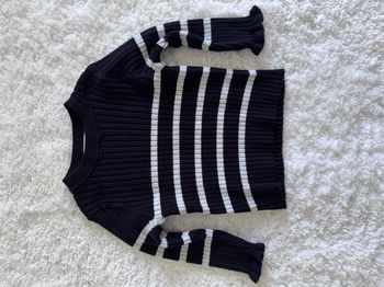 Pull H&M rayée noire et blanche -2 ans / 92 cm