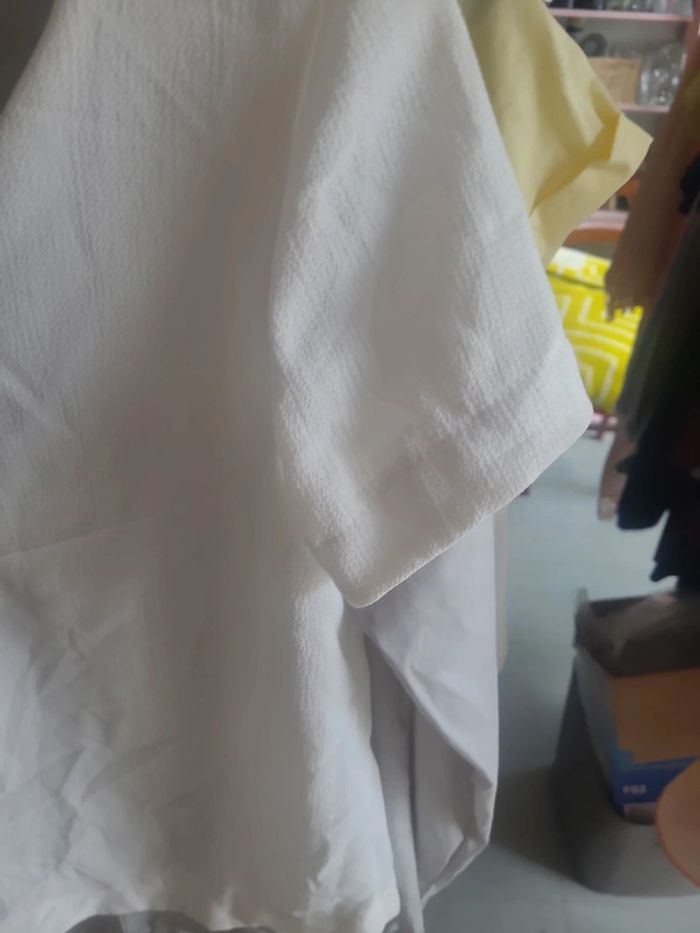 Top uni blanc - photo numéro 2