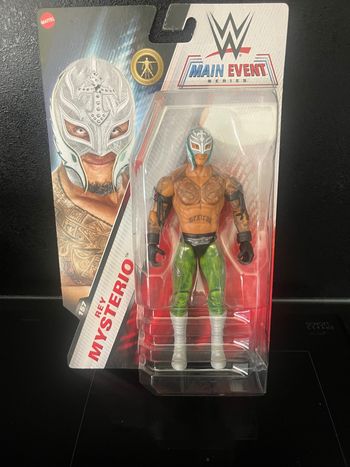 Rey Mysterio figurine catch wwe