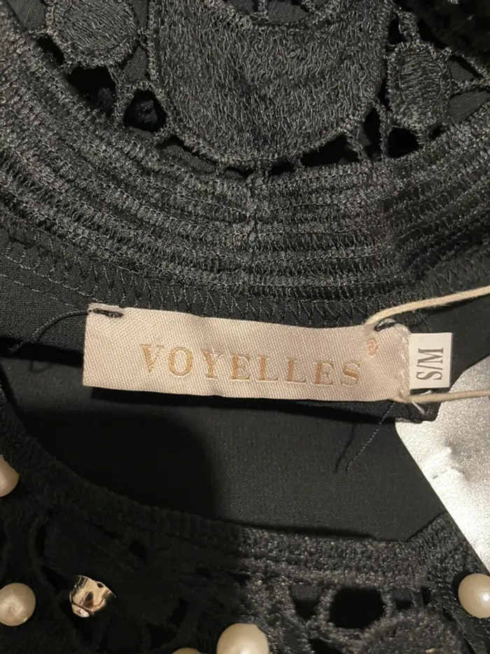Blouse noir Voyelles manches cloche dentelle et perles S/M - photo numéro 7