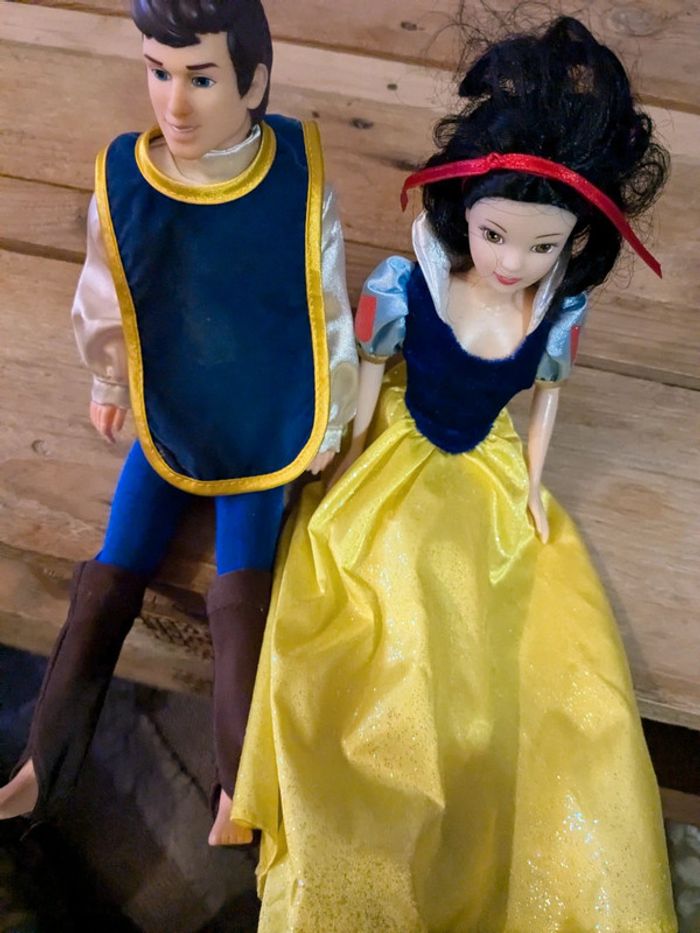 Poupées blanche neige et le prince - photo numéro 4