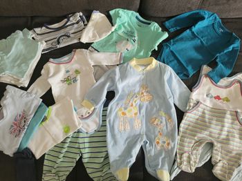 Lot de vêtements petit garçon 3-18 mois