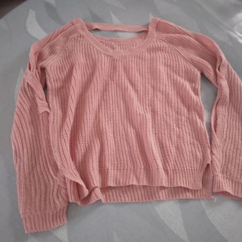 Pull rose pâle
