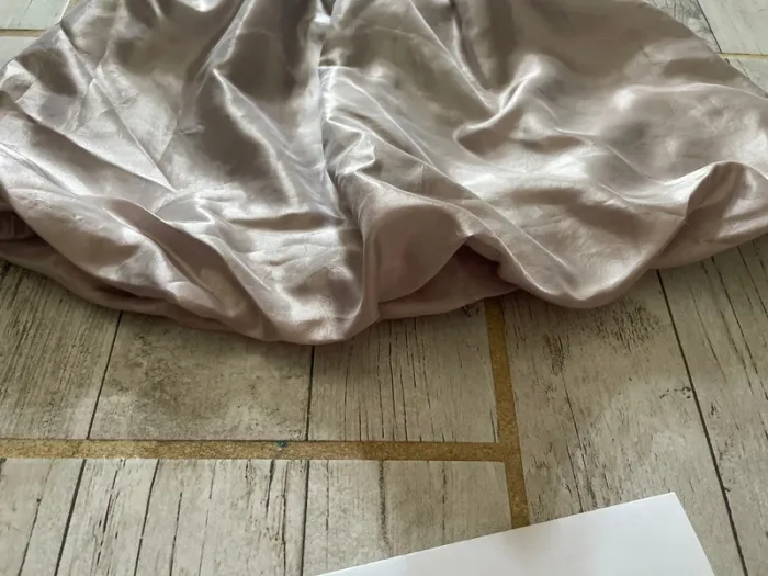 Très jolie robe cérémonie 5 ans - photo numéro 3