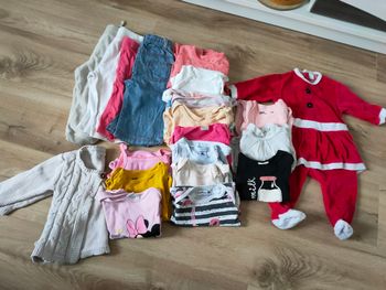 Lot de vêtements 12 mois