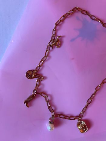 Collier à breloques