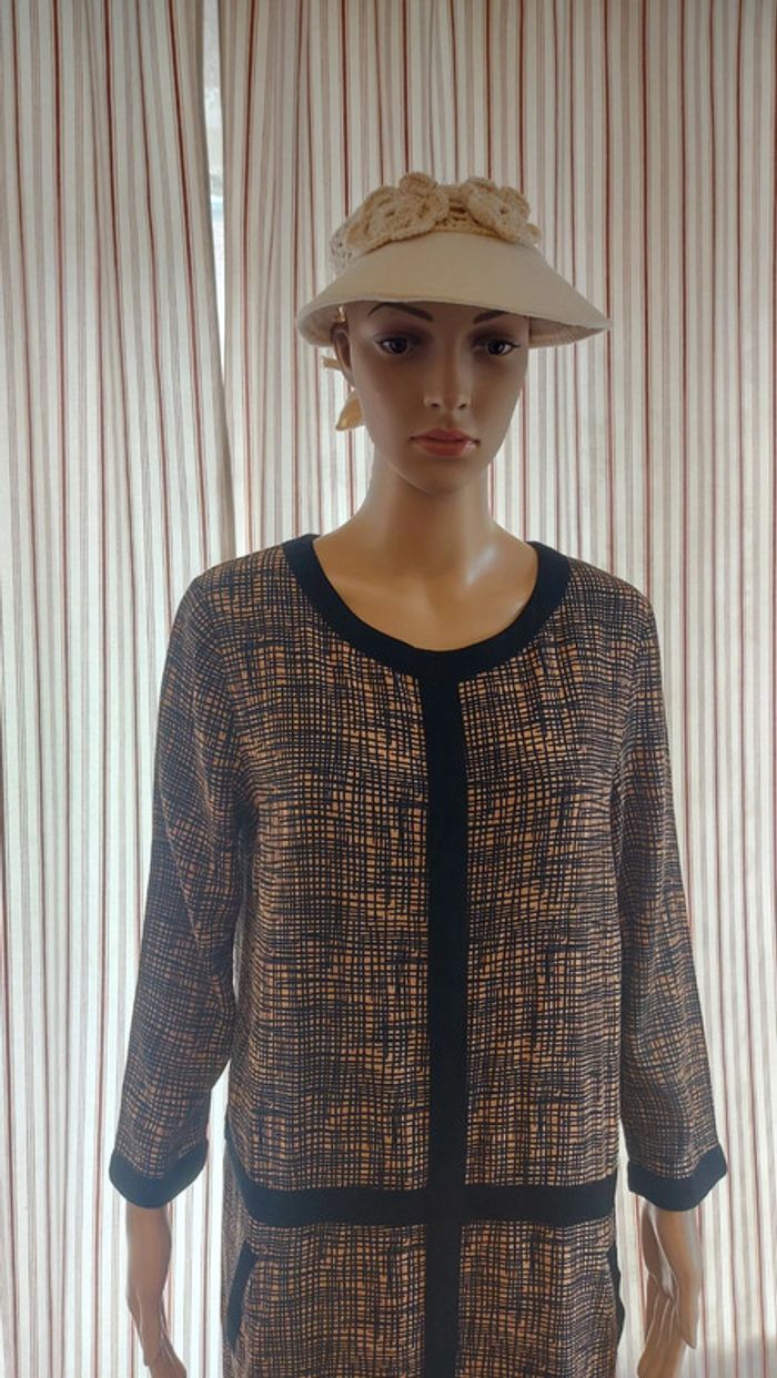 Robe Essentiel Antwerp taille 40 - photo numéro 2