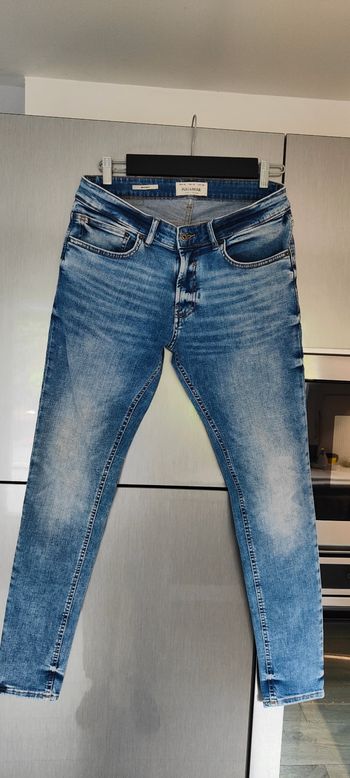 Jean Pull & Bear taille 42