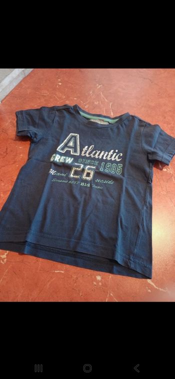 T.shirt garçon taille 4 ans