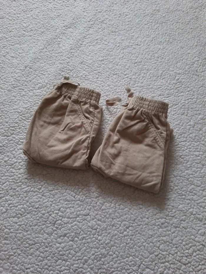 Lot 2 pantalons 9-12 mois - photo numéro 2