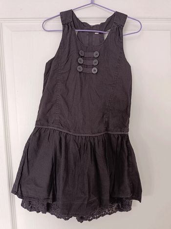 Robe 5 ans état impeccable