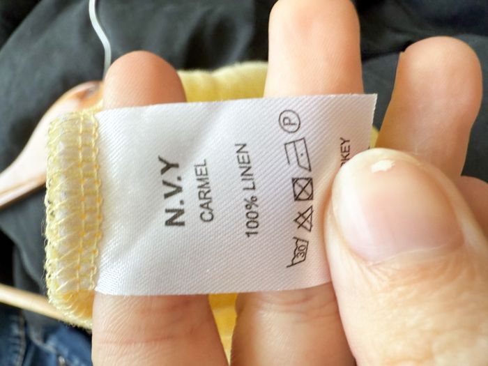 T-shirt manches courtes jaune col V léger NVY taille 36 S - photo numéro 4