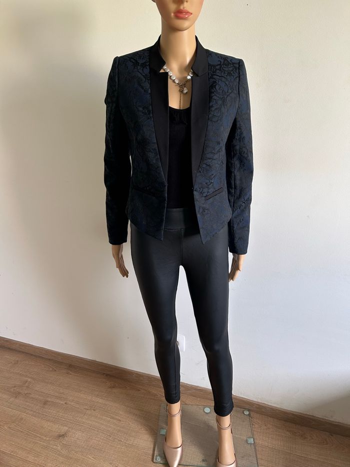 Blazer bleu marine et noir Naf Naf taille 34 jamais porté - photo numéro 3