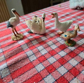 Lot animaux d'eau  / volatiles  animaux  de  la  ferme schleich
