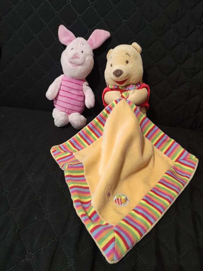 Lot de 2 doudous Winnie l'ourson et Porcinet