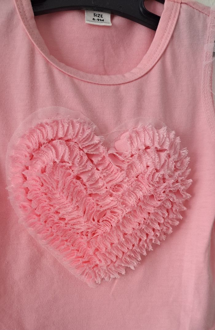 Beau Tee-shirt manches en voile et cœur en relief 6/9 mois - photo numéro 3