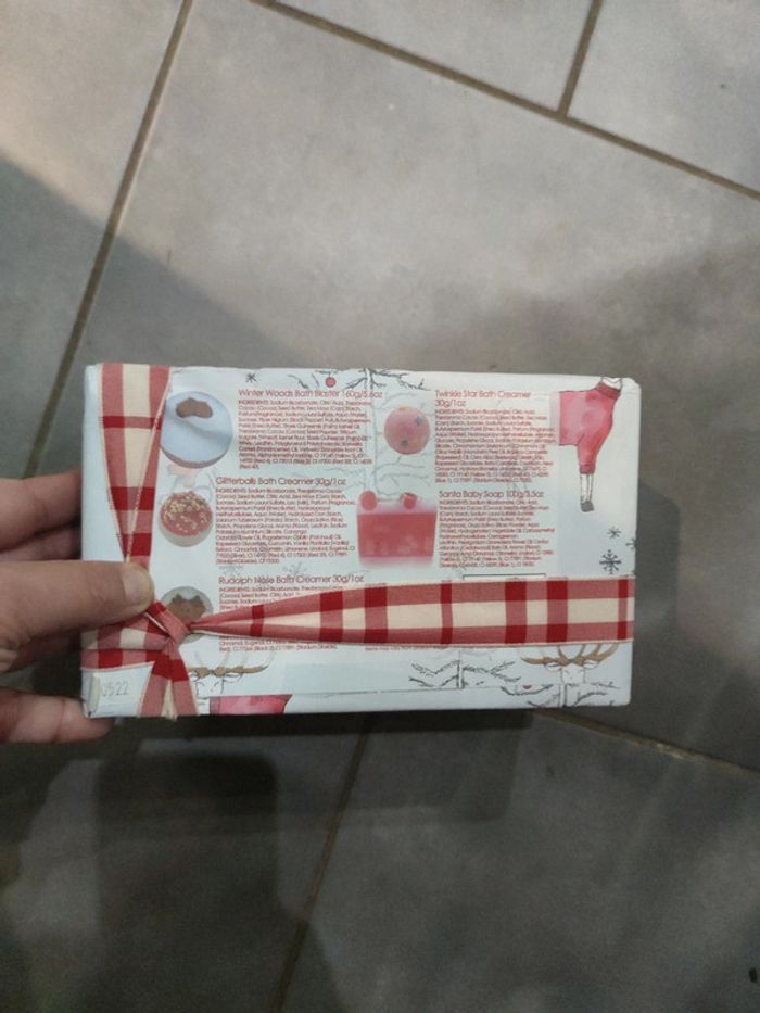 Coffret cadeau reine pour le bain neuf - photo numéro 2