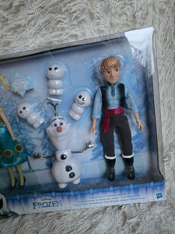 Barbie disney / poupée princesse Elsa Anna Kristoff Olaf disney store - disneyland paris - photo numéro 3