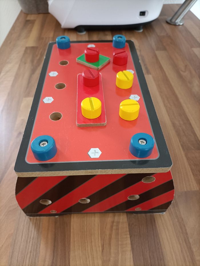 Petit établi de bricoleur bois et ces outils 23*17 cm - photo numéro 5