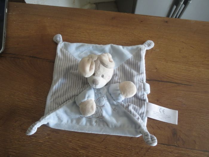 Doudou avec attache tétine