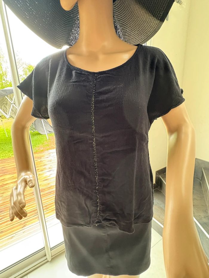 Magnifique T-shirt, habillé de marque Firefly taille 40 - photo numéro 2