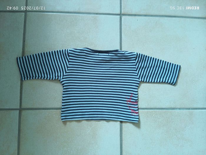 T-shirt taille 3 mois - photo numéro 4