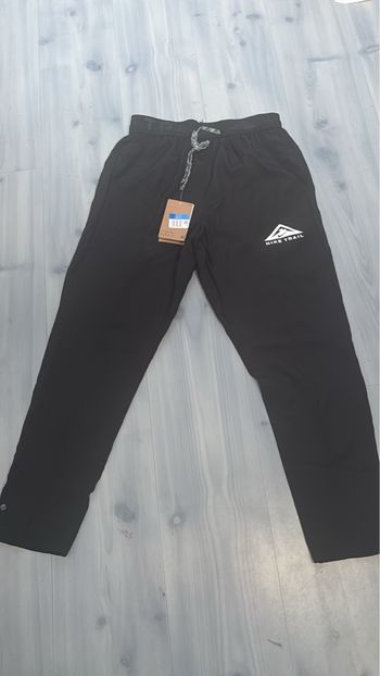 Pantalon Nike trail taille S très bon état 