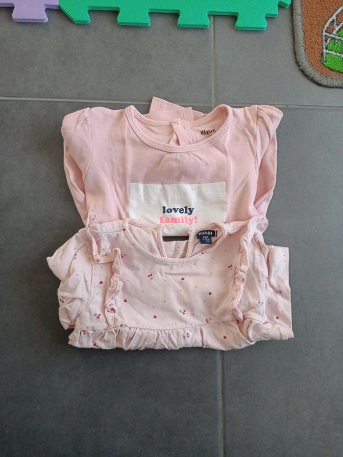 Lot 2 tee shirts, 18 mois