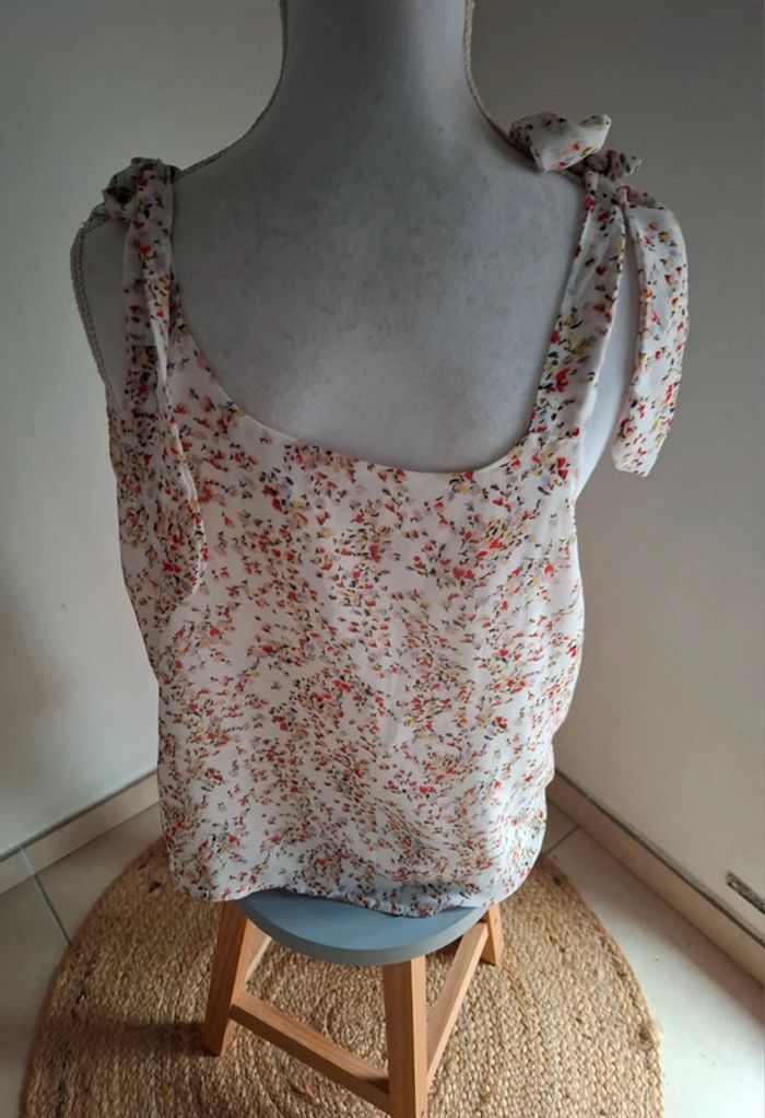 Blouse à motifs 🩷 - photo numéro 3