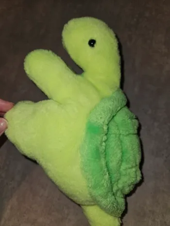 Peluche tortue verte