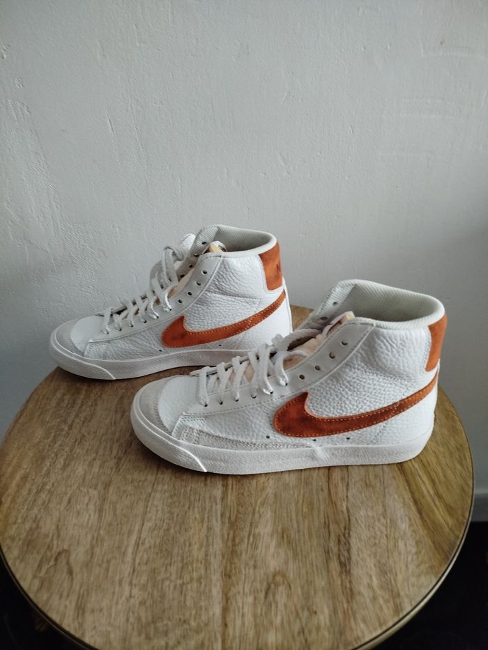 Baskets Nike T  36,5 - photo numéro 3