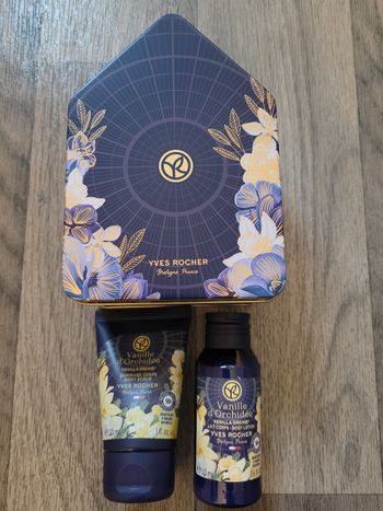 Boîte métallique garnie Yves Rocher🌿