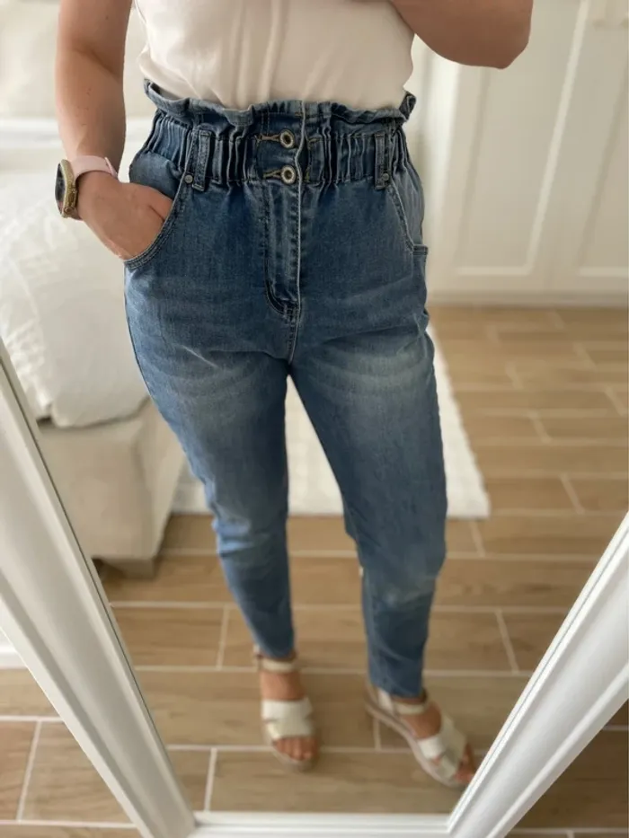 Jean bleu, taille haute 38 neuf - photo numéro 4