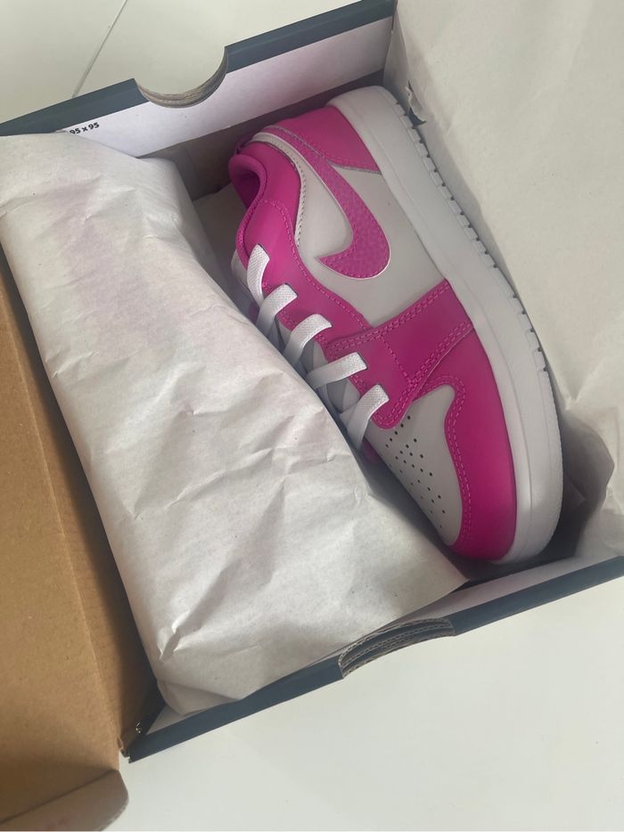 Nike air Jordan 1 low neuve authentiques - photo numéro 5