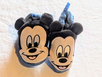 Chaussons Pantoufles Disney Bleues Enfilables Tête Visage Mickey Accessoires Petits Enfants Bébés
