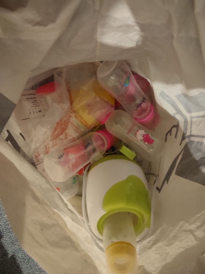 Chauffe biberon + adaptateur pour chauffe petit pots + biberon neuf