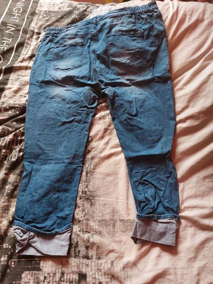 Jeans très bon état - photo numéro 5