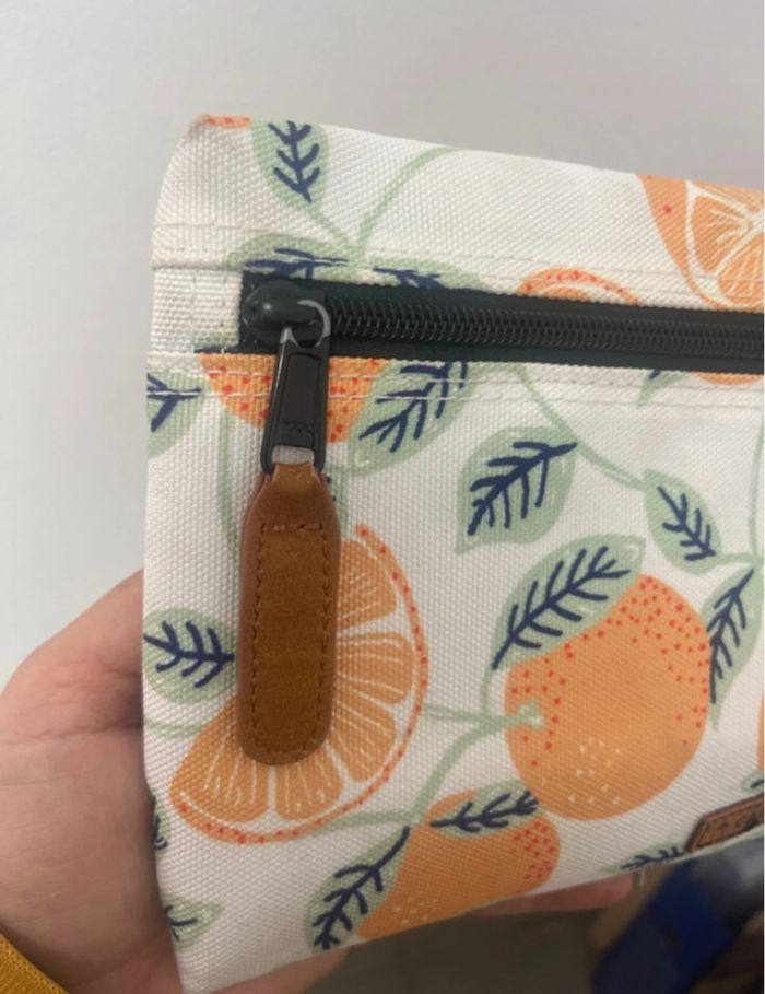 Pochette avenue du Prado - photo numéro 2