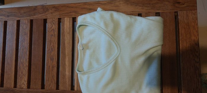 Tee shirt manche longue sans étiquette - photo numéro 2