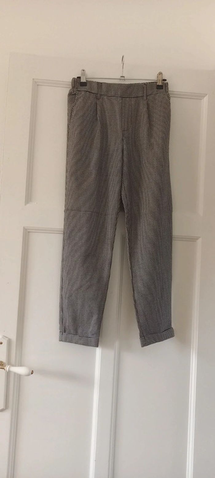 Pantalon droit motif pied de poule noir et blanc bershka 38
