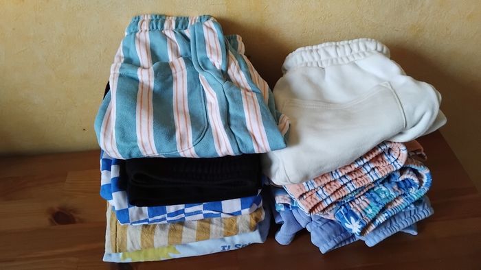 Lots de 10 short kiabi taille 8 ans