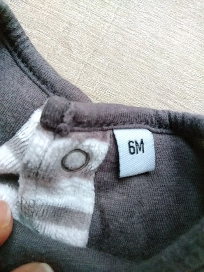 Pull ou sur pyjama, taille 6 mois - photo numéro 2