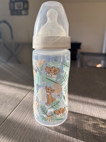 Biberon NUK anti-coliques neuf jamais utilisé