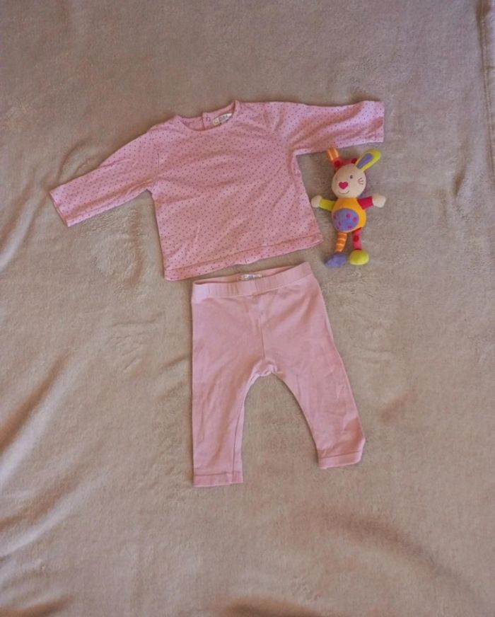 Lot vêtements fille de 3 a 12 mois - photo numéro 2